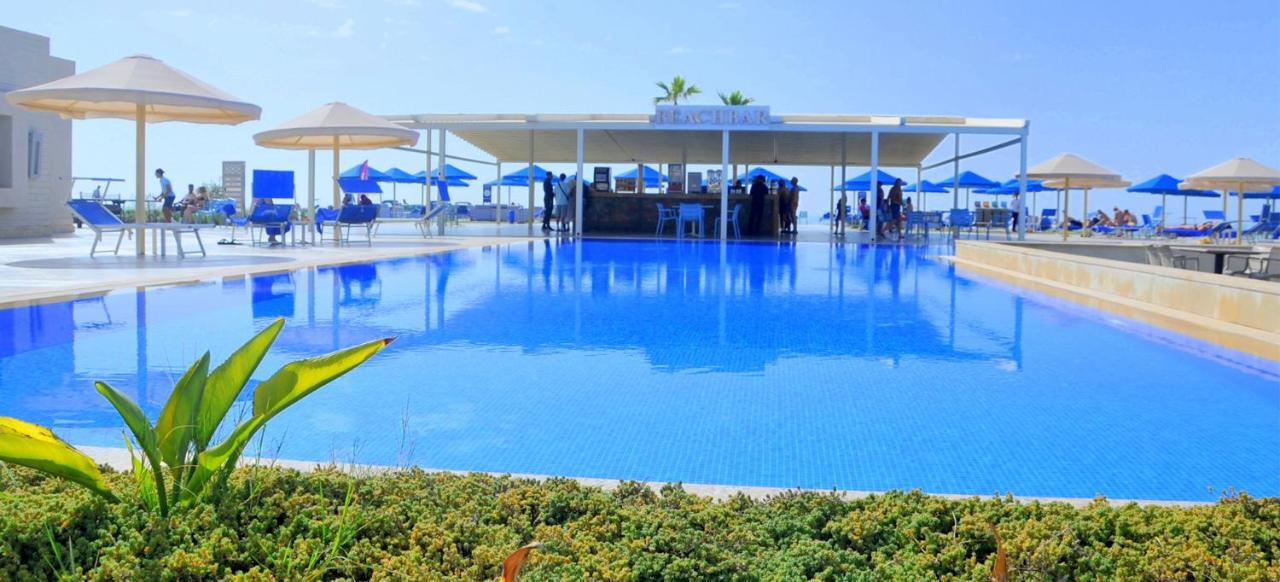 Pickalbatros White Beach Taghazout (Adults Only) Eksteriør billede The pool at the hotel